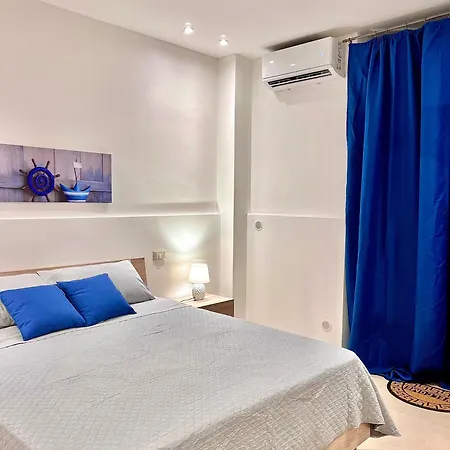 بيت ضيافة Moonlight ترميني إميرسي